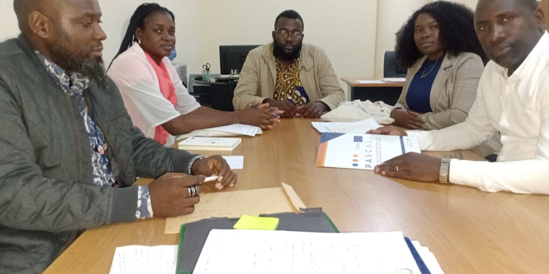 Luanda Post (4)